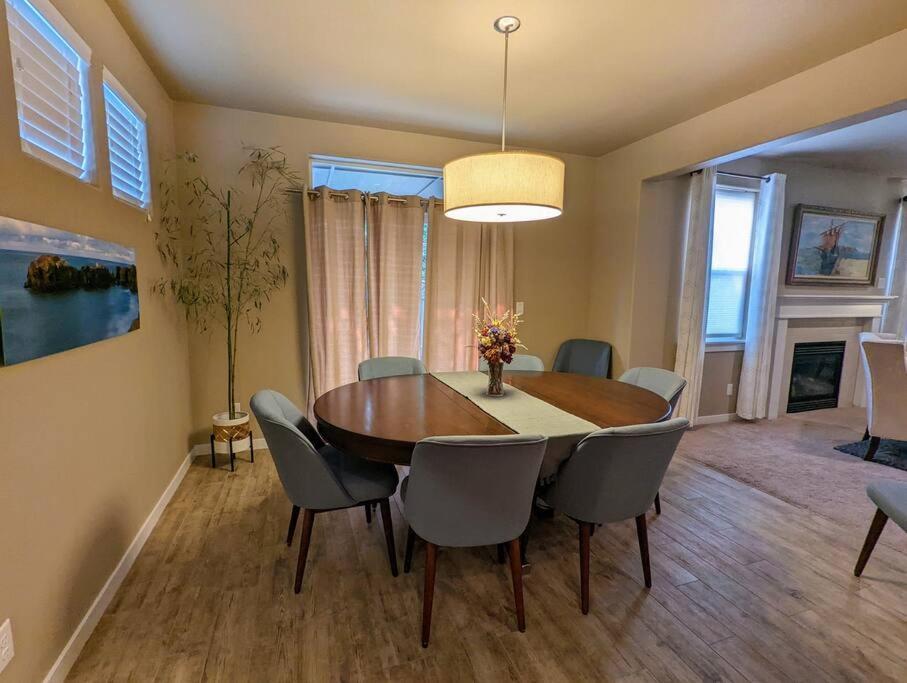 Spacious 3-Bedroom Home With Outdoor Space Eugene Exterior photo