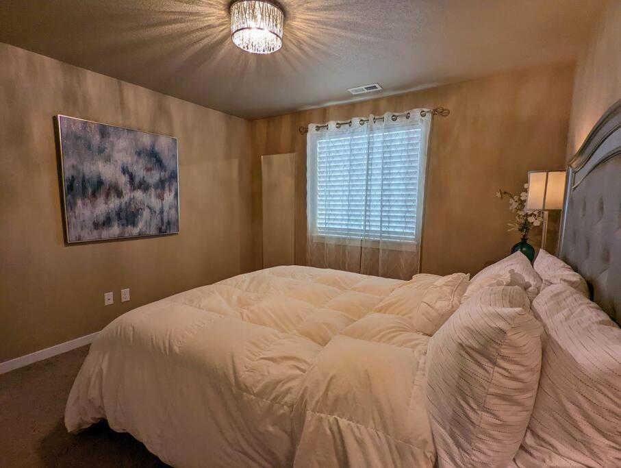 Spacious 3-Bedroom Home With Outdoor Space Eugene Exterior photo